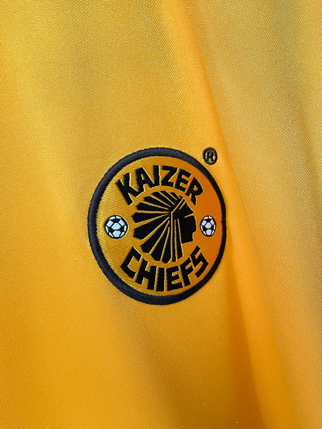 Kaizer Chiefs 2005/06 Nike Home Football Jersey - Extra Large