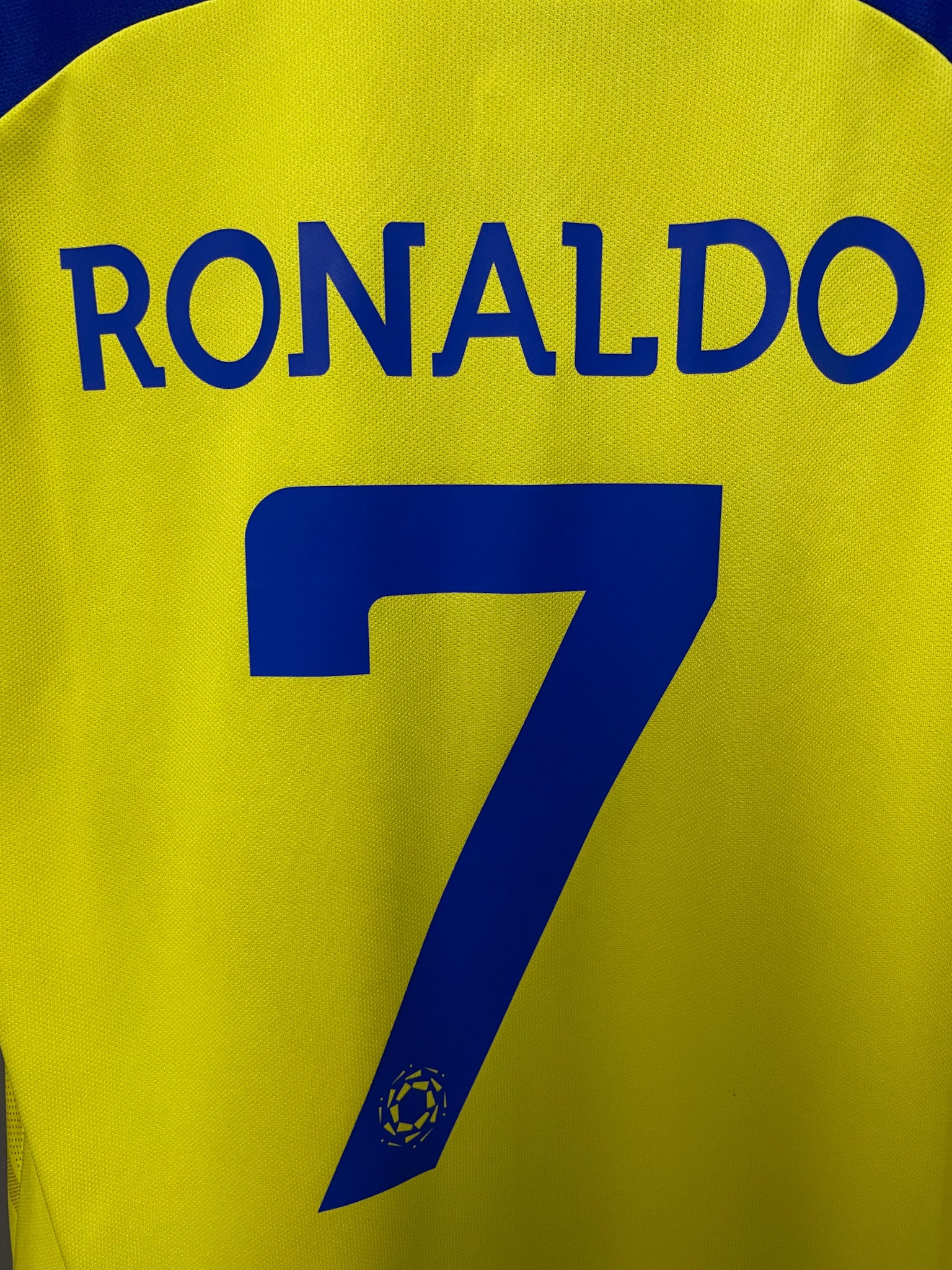 Al Nassr "Ronaldo CR7" 2022/23 Home Football Jersey - Large
