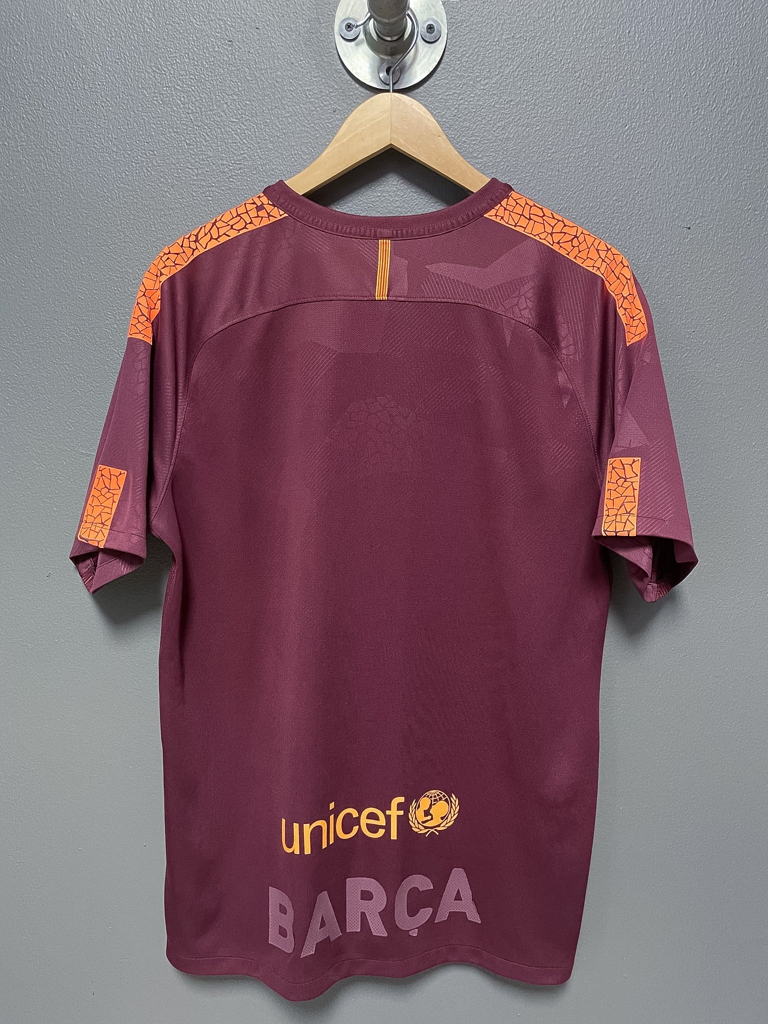 FC Barcelona 2017/18 Nike Third Football Jersey - Large