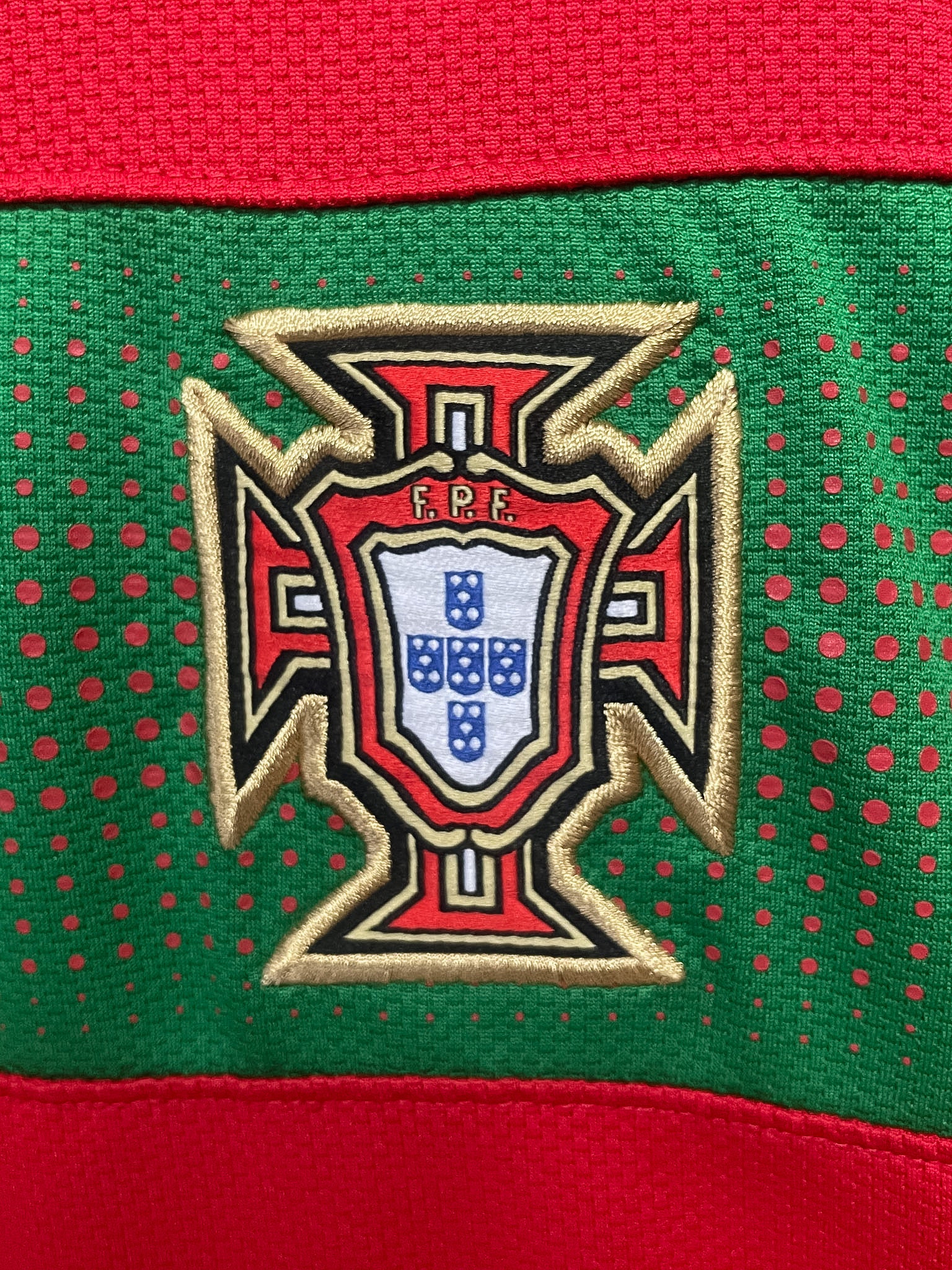 Portugal 2010 Nike Home Football Jersey - Medium