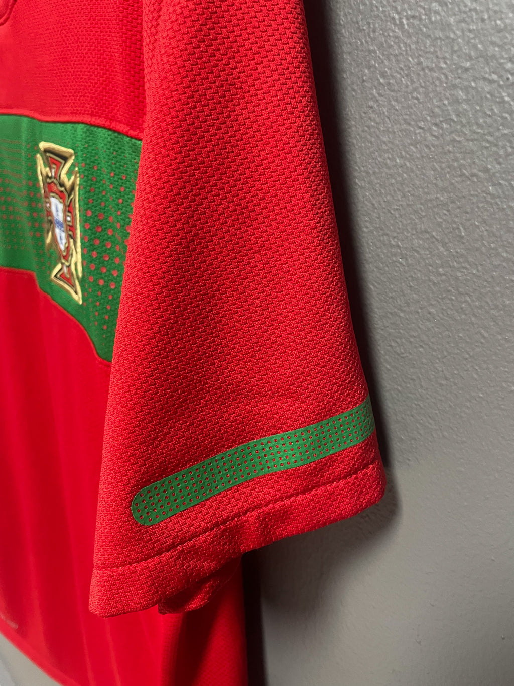 Portugal 2010 Nike Home Football Jersey - Medium