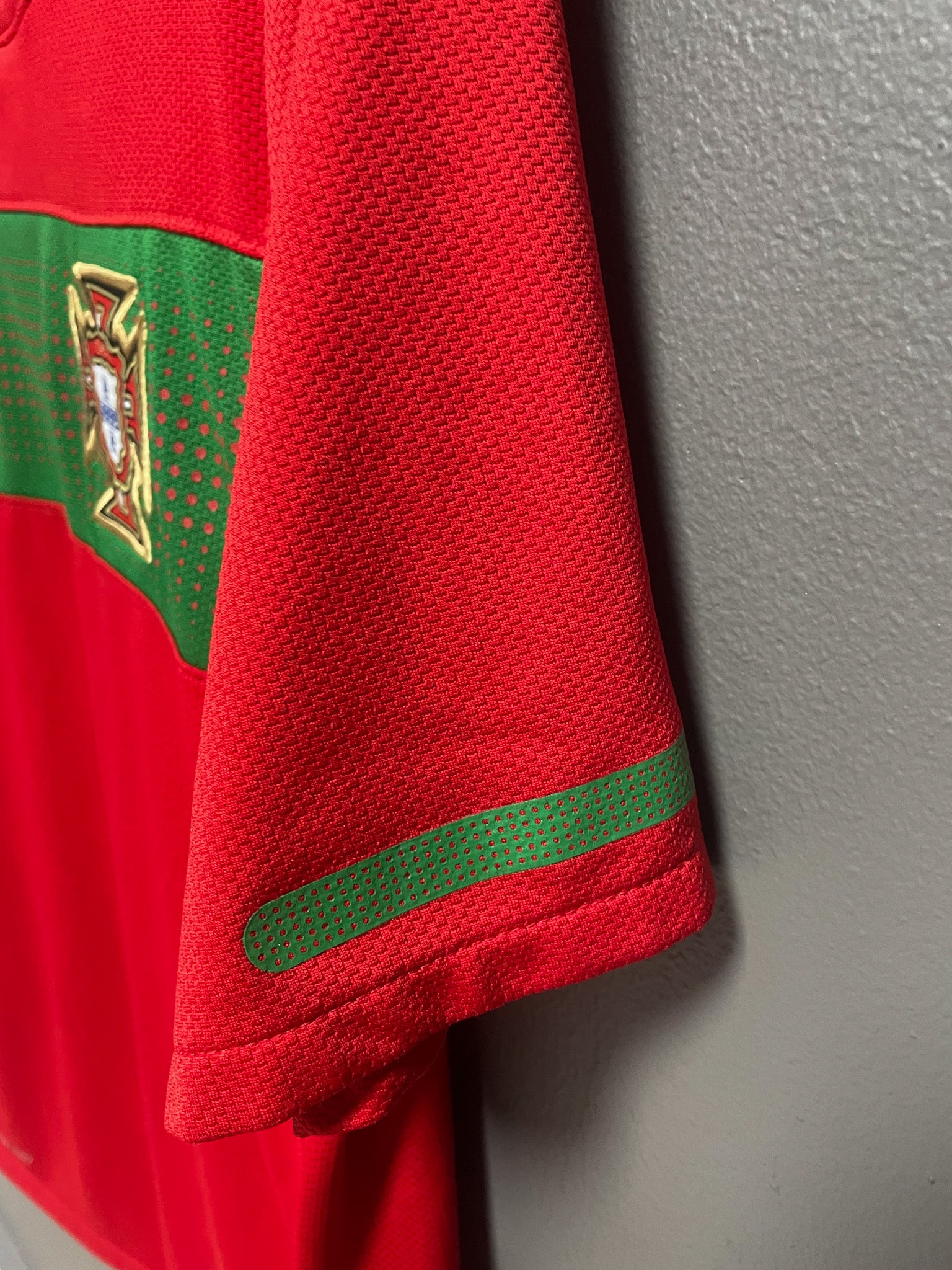Portugal 2010 Nike Home Football Jersey - Medium