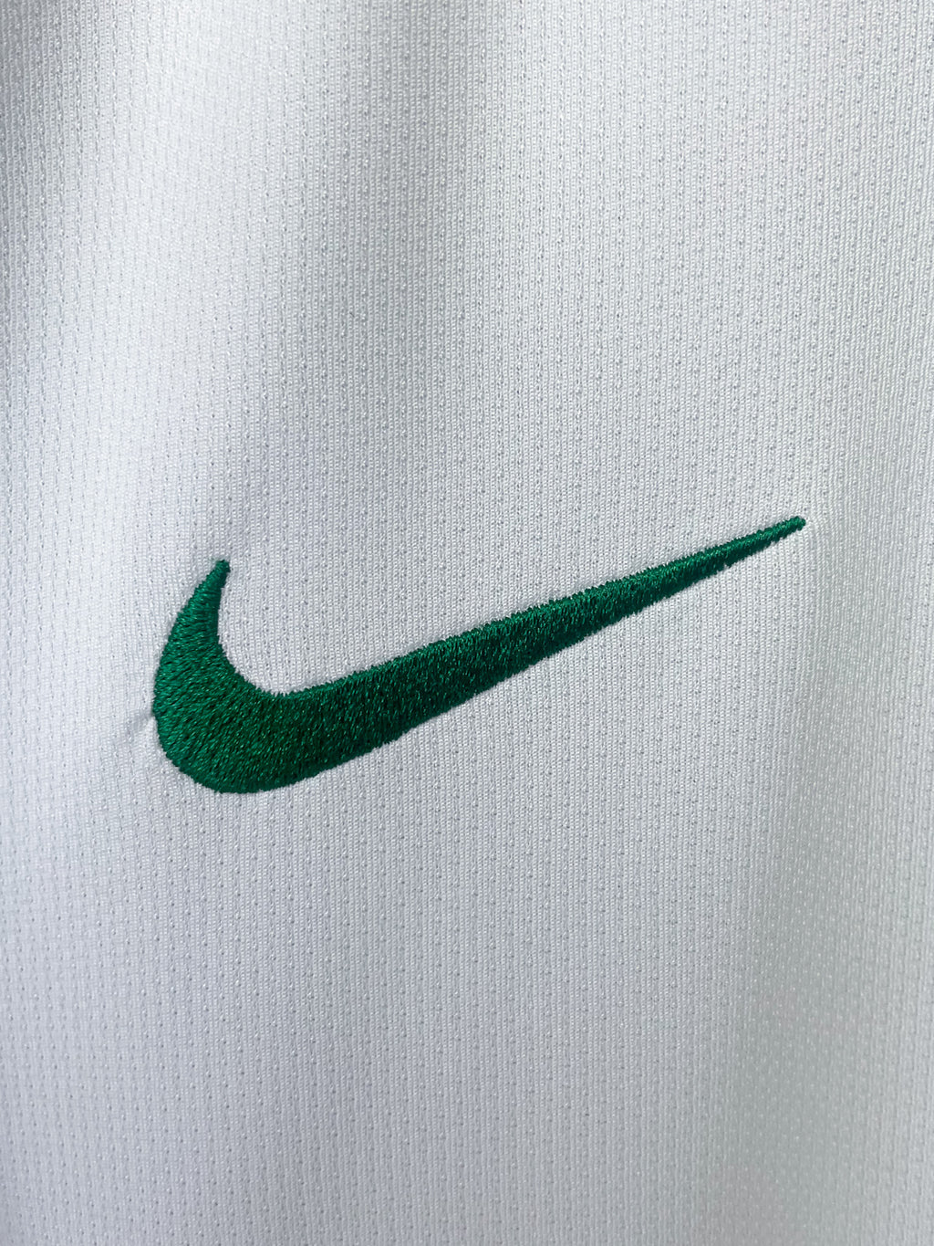 Portugal 2008/10 Nike Away Fpotball Jersey - Large