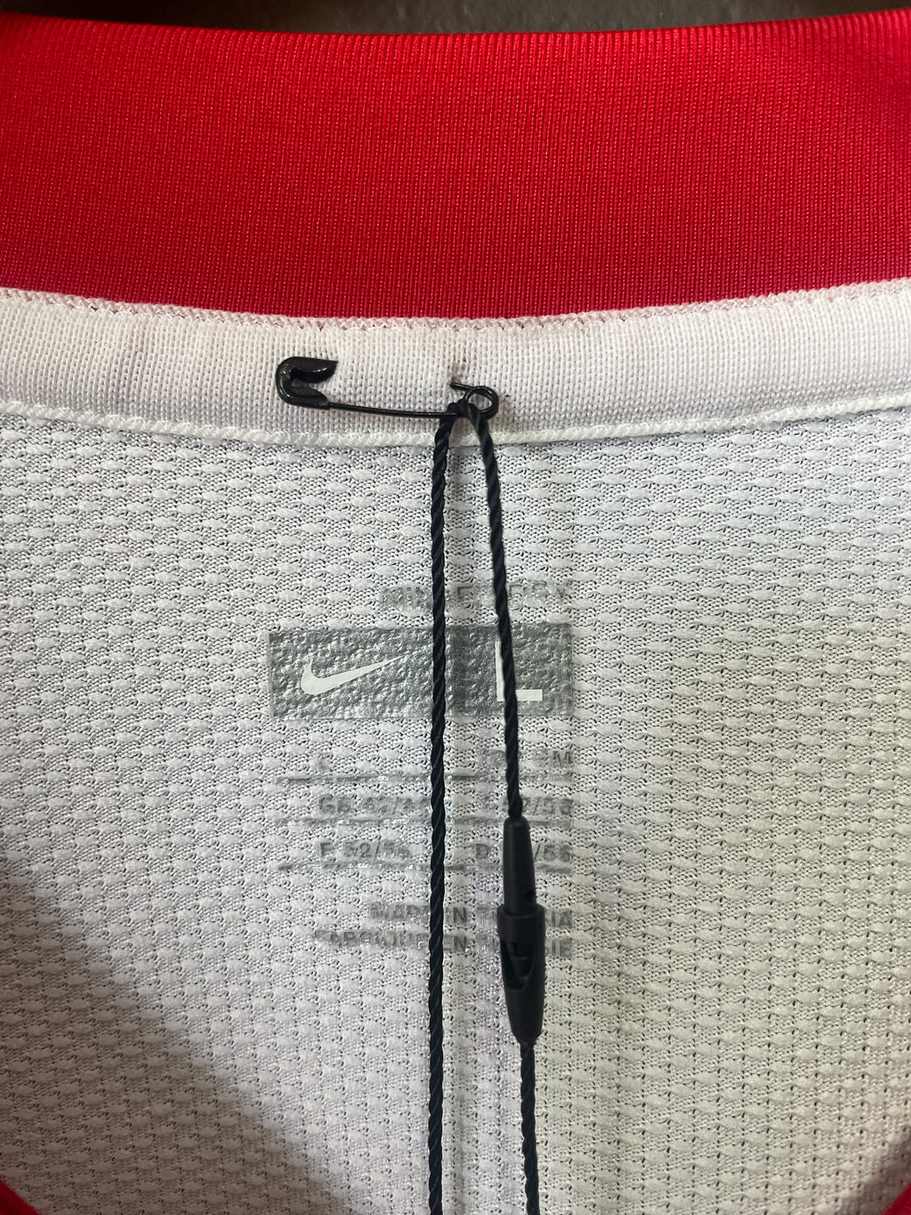 Portugal 2008/10 Nike Away Fpotball Jersey - Large