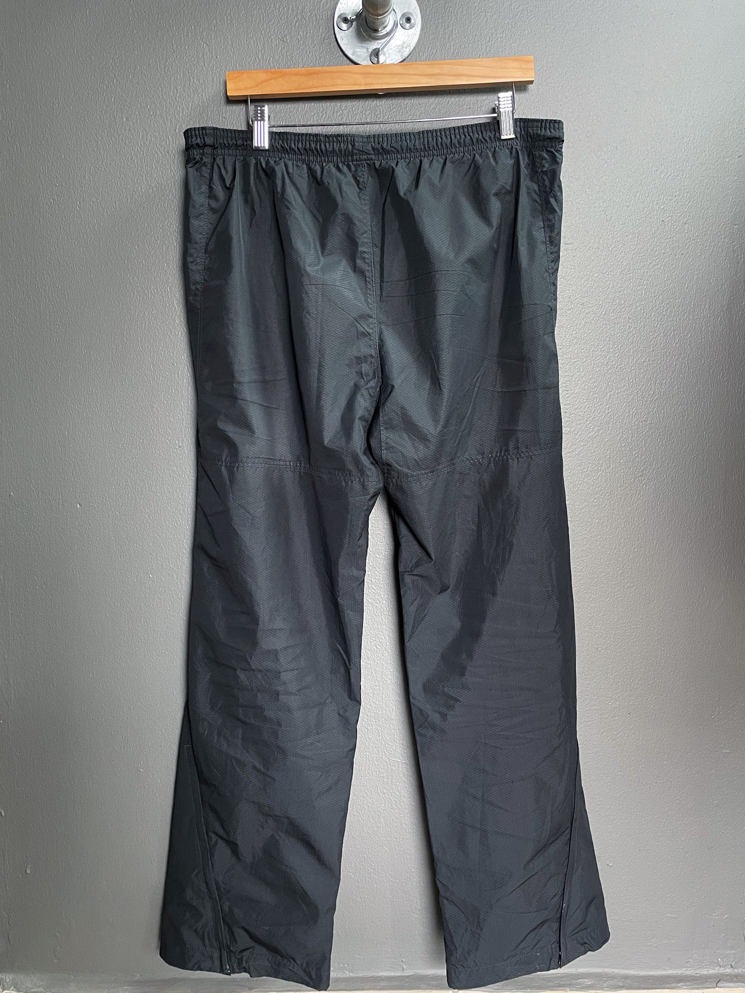Nike T90 Spellout Trackpants - Medium