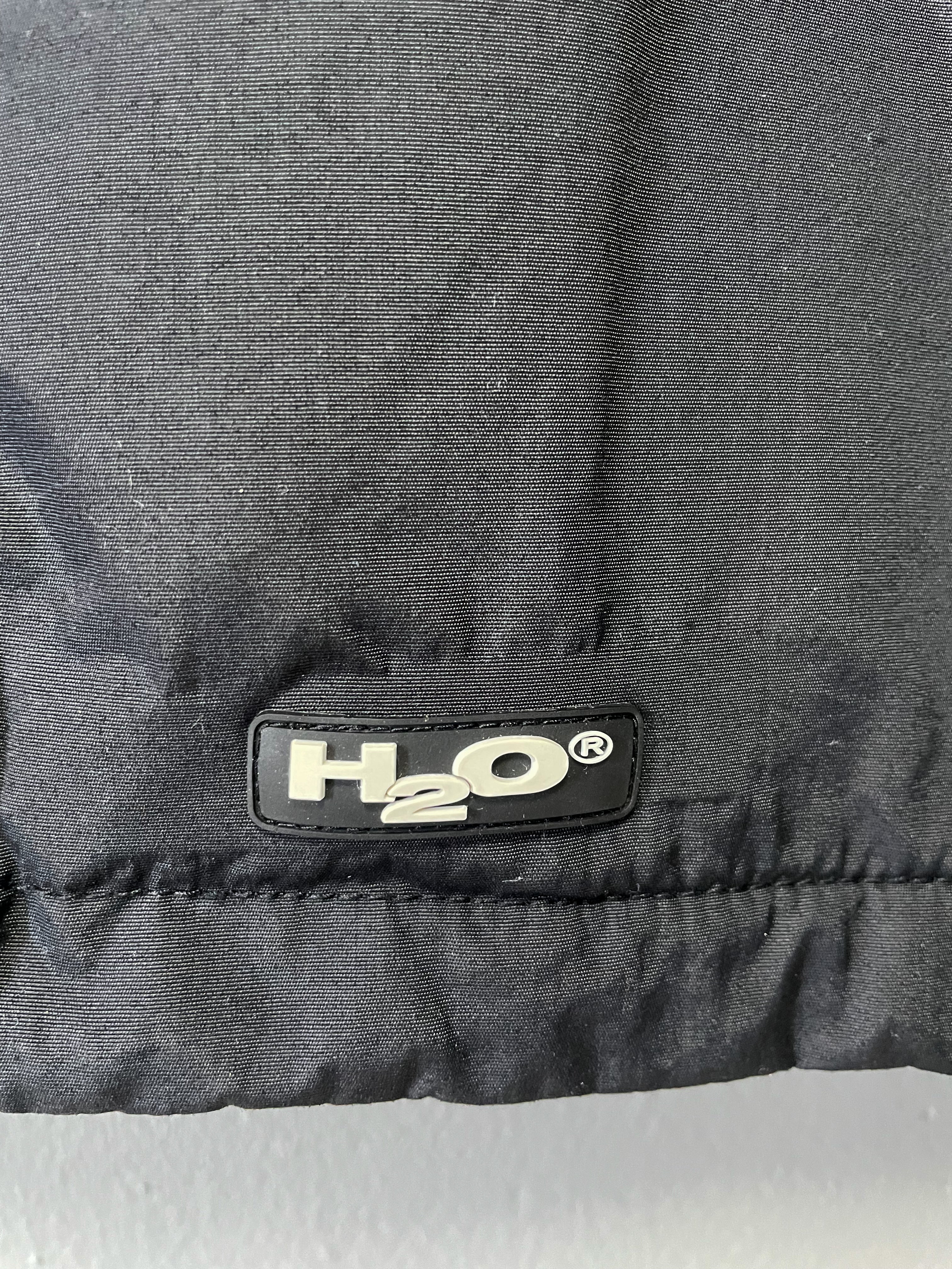 H2O Outdoor Jacket - Large
