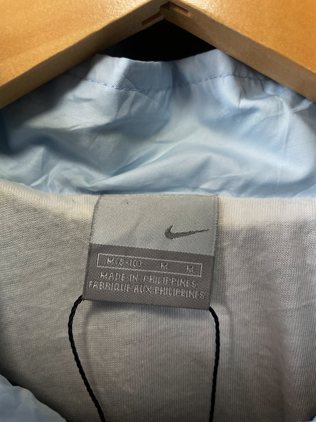 Nike Lightweight Ladies Jacket - Medium