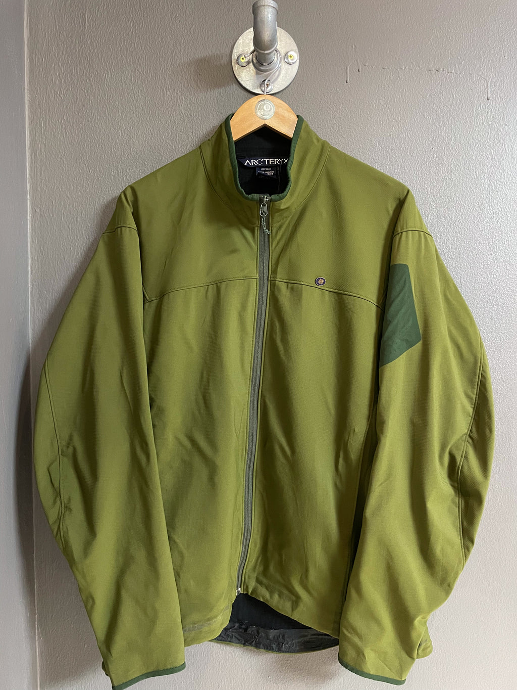 Arc'teryx Lightweight Sports Jacket - Large