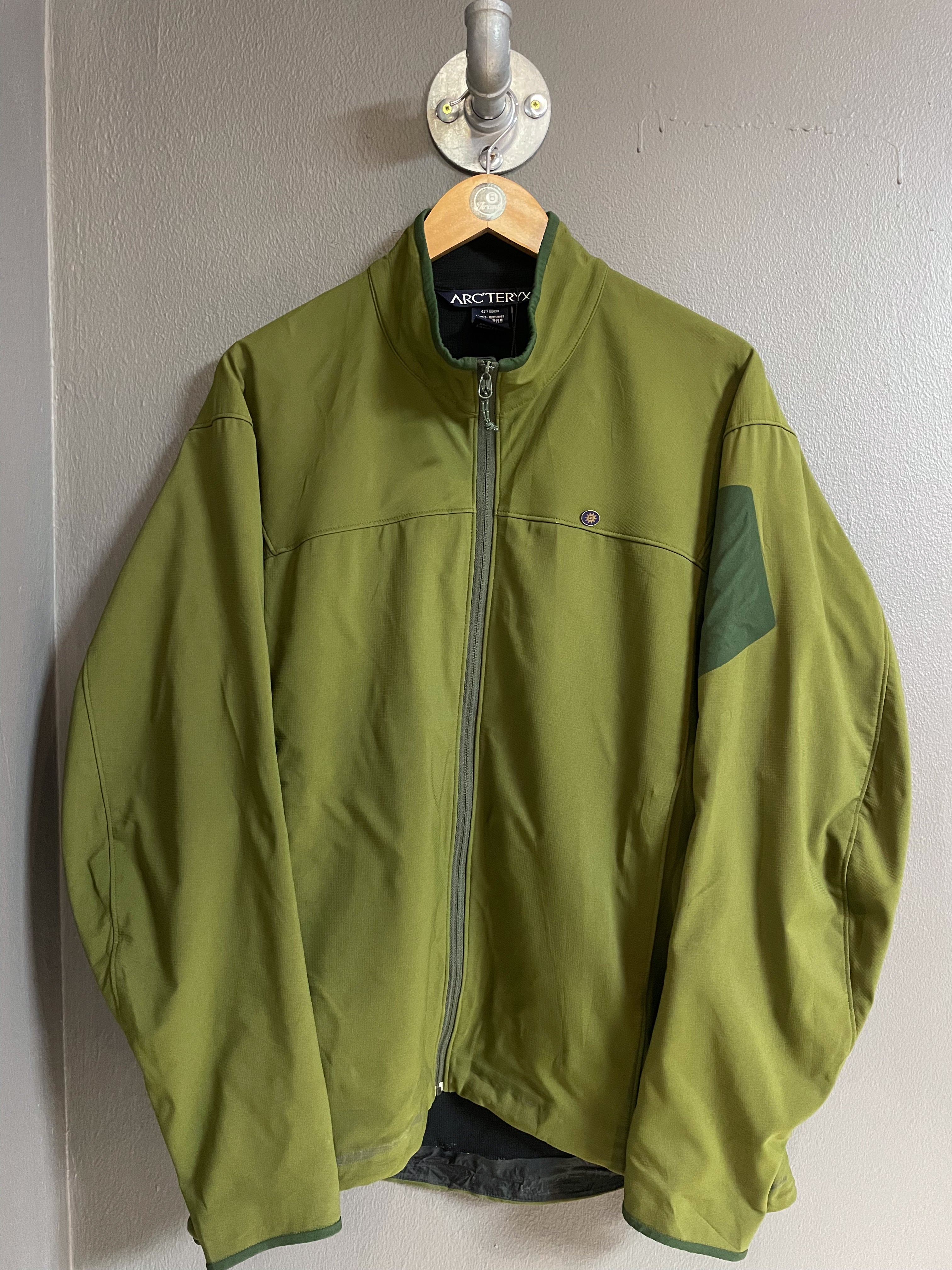 Arc'teryx Lightweight Sports Jacket - Large