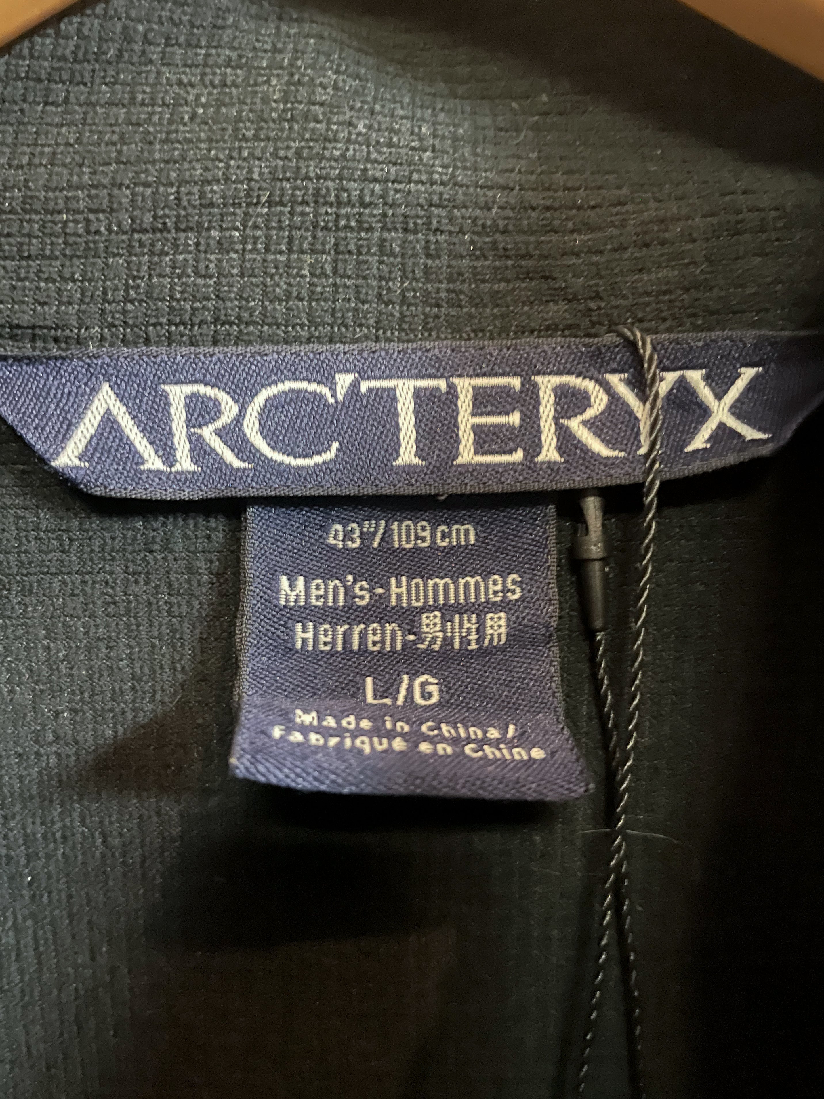 Arc'teryx Lightweight Sports Jacket - Large