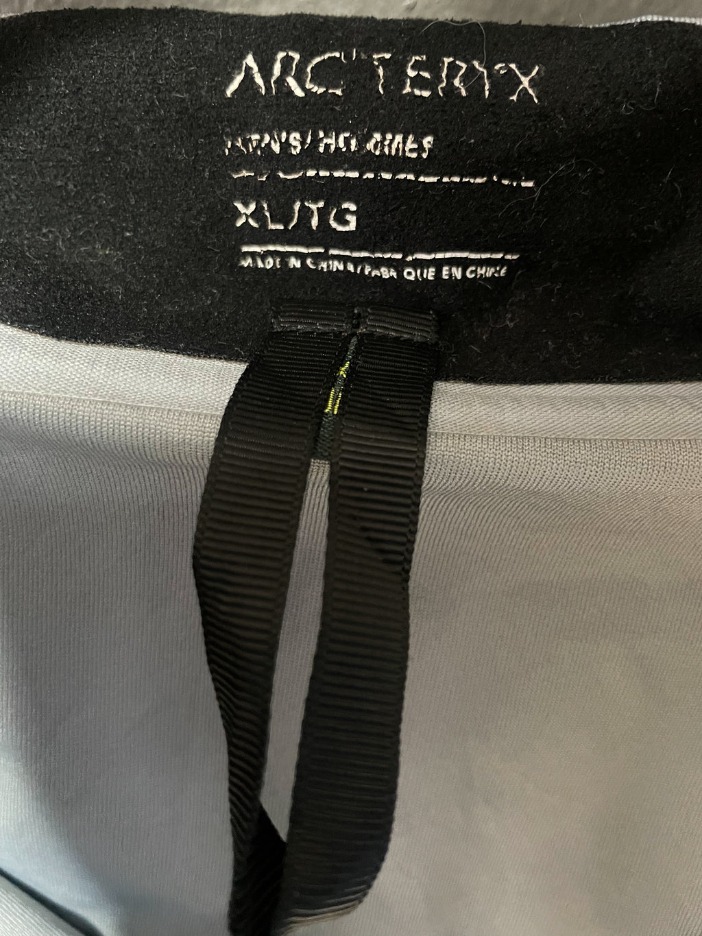 Arc'teryx Alpha SV Orca Jacket - Extra Large