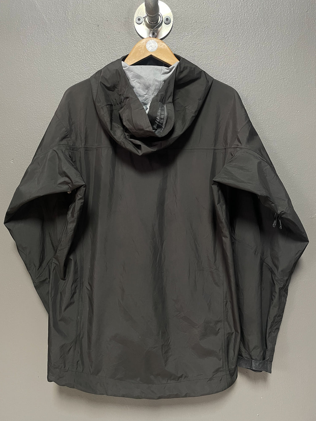 Arc'teryx Alpha SV Orca Jacket - Extra Large