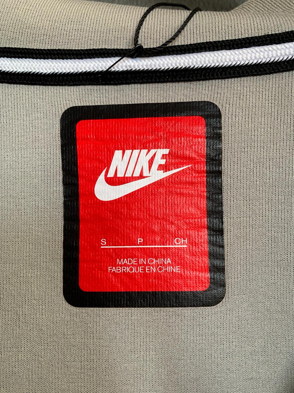 Nike Tech Fleece Hoodie - Small