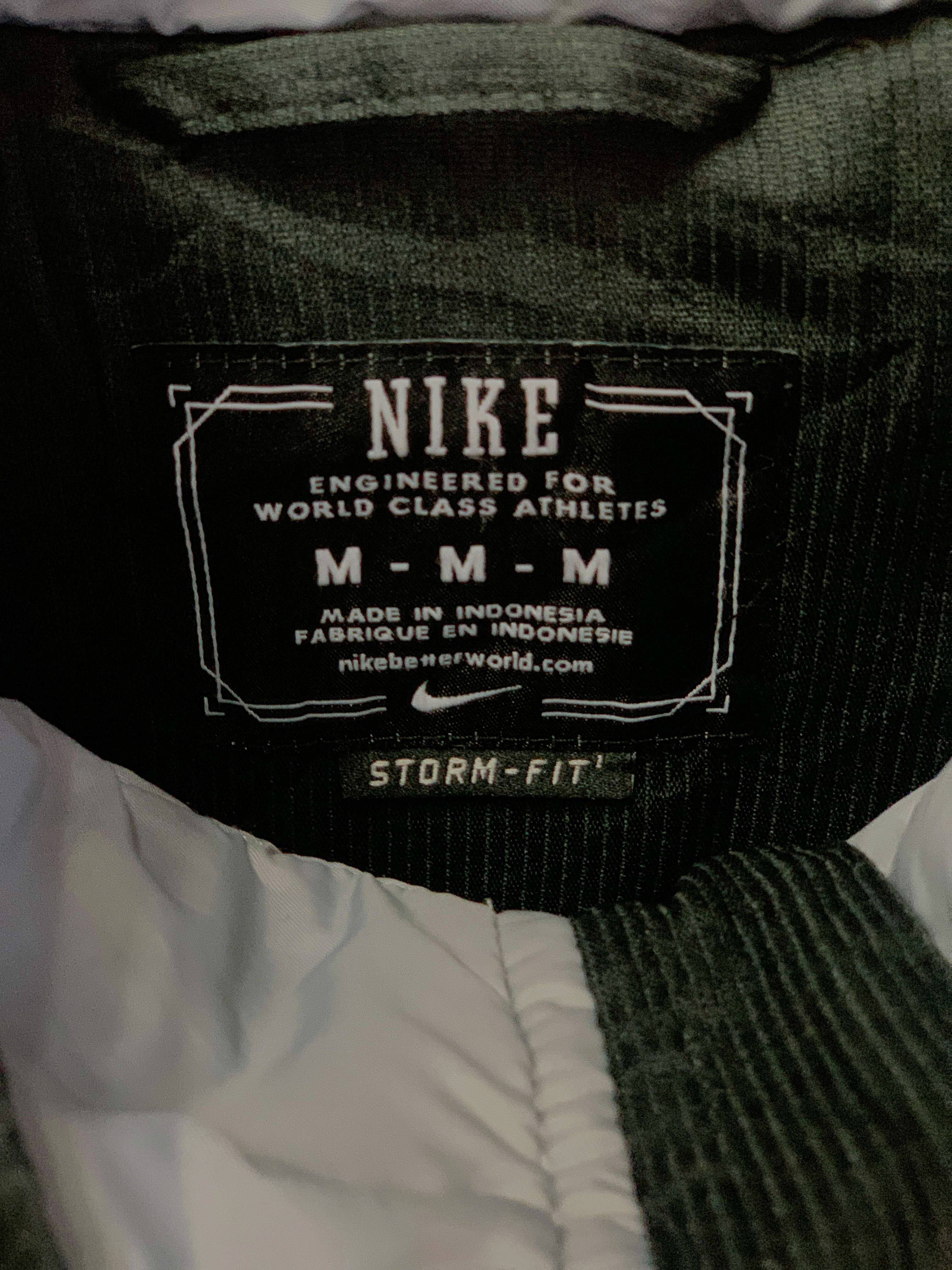 Nike Winter Hooded Jacket - Medium