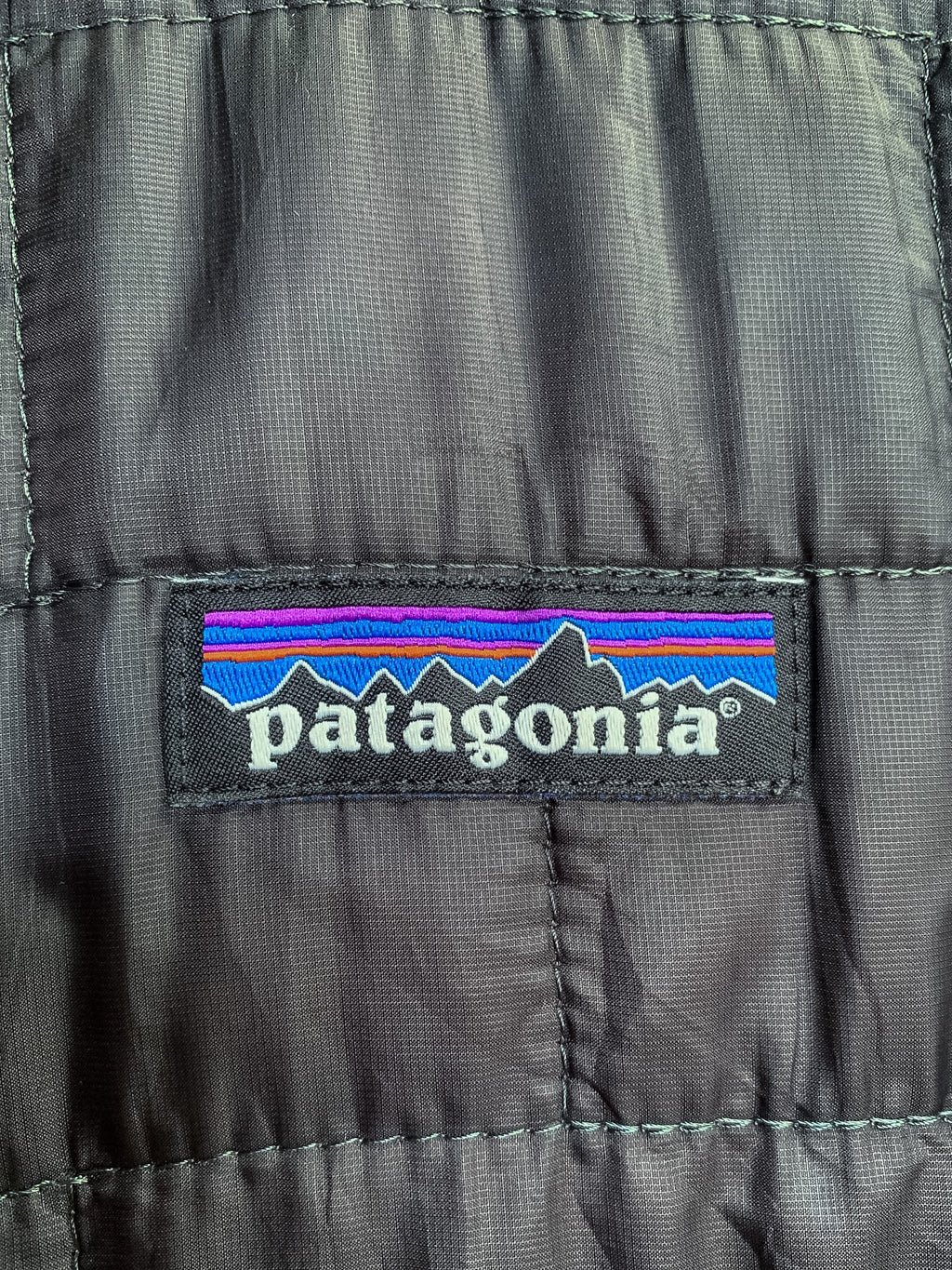 Patagonia Small Logo Puffer Jacket - Extra Large