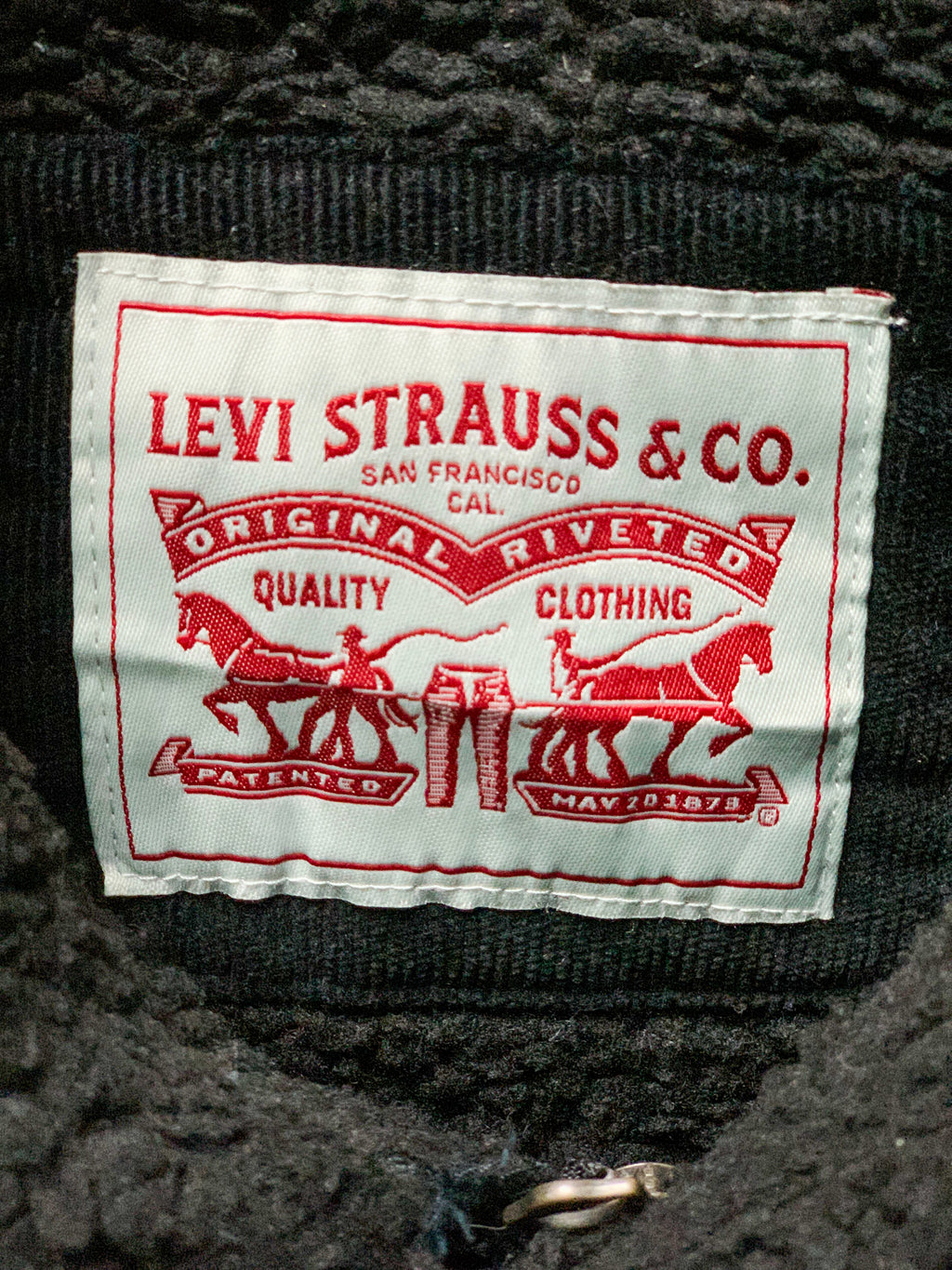 Levis Corduroy Trucker Jacket - Large