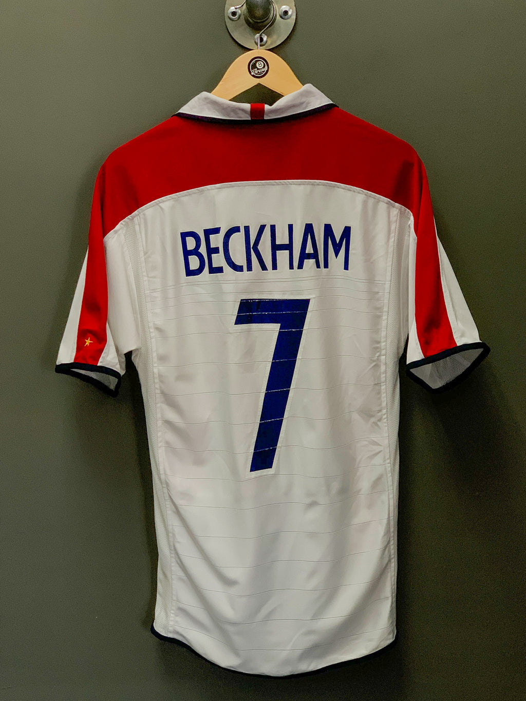 England Beckham 2004 Football Kit - Large