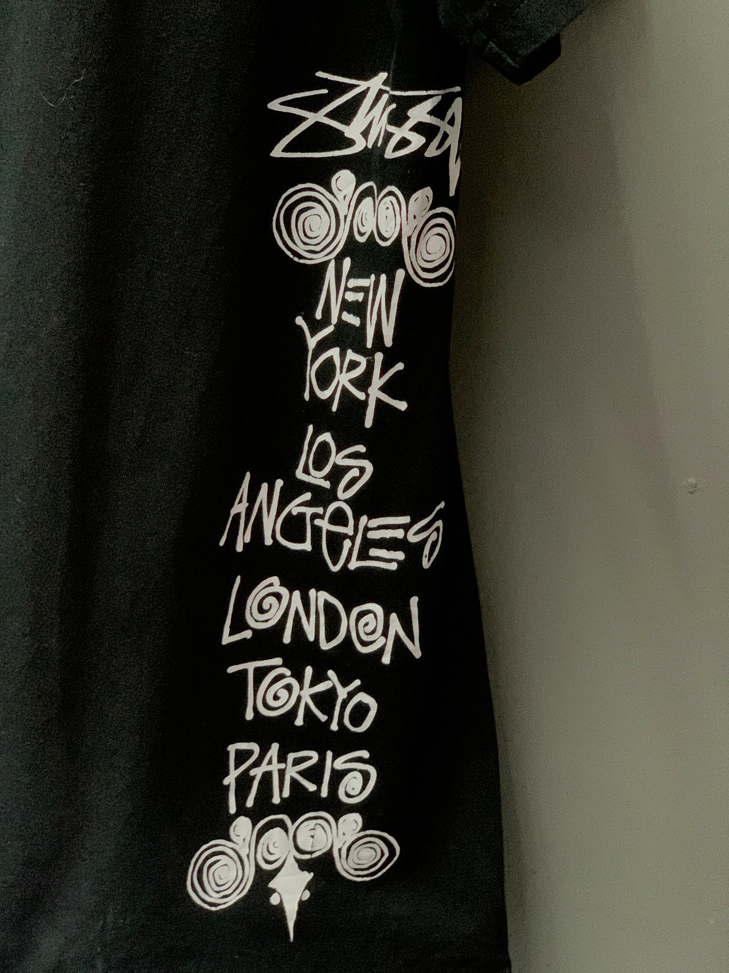 Stüssy 8Ball Graphic Tee - Large