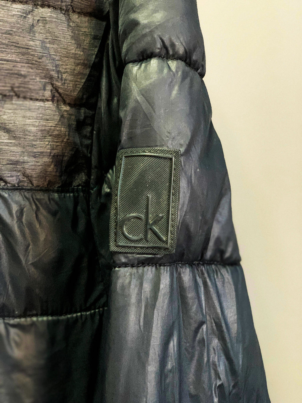 Calvin Klein Quilted Puffer Jacket - Large
