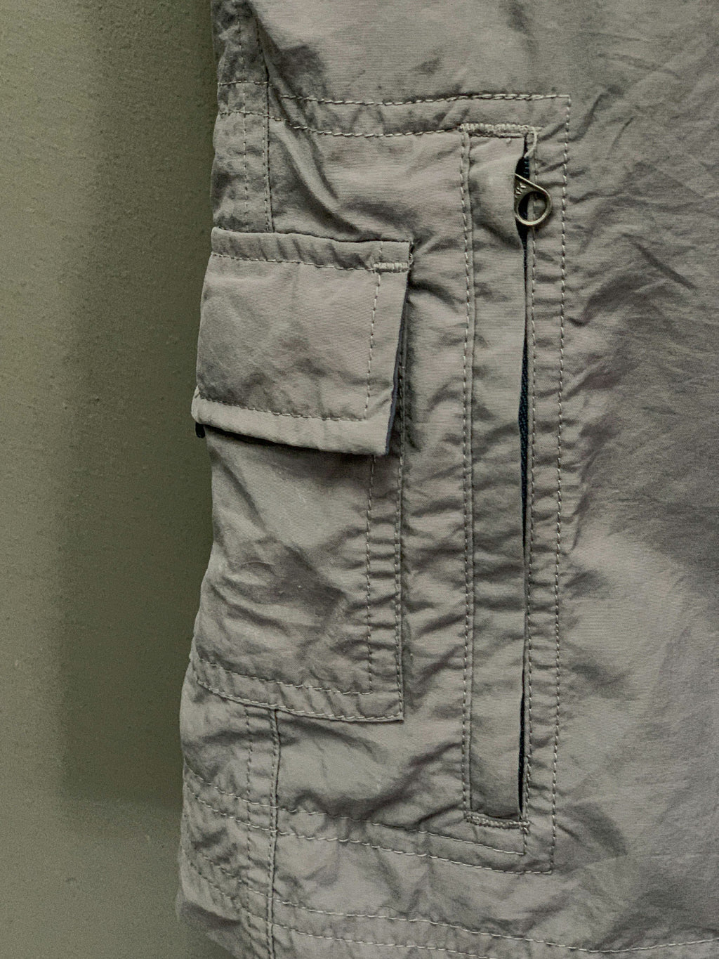 Nike ACG Cargo Shorts - Large