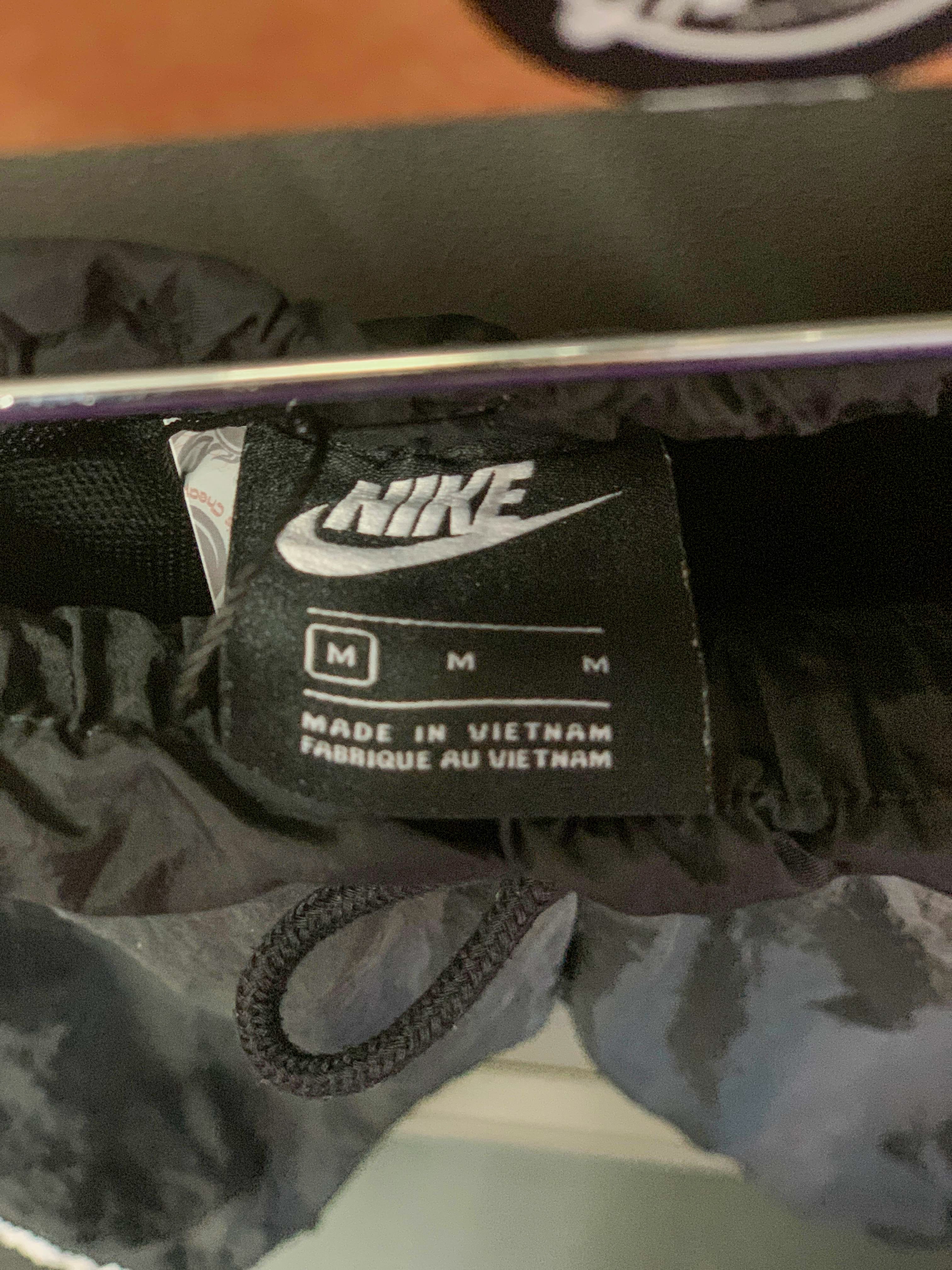 Nike Spellout Trackpants - Small