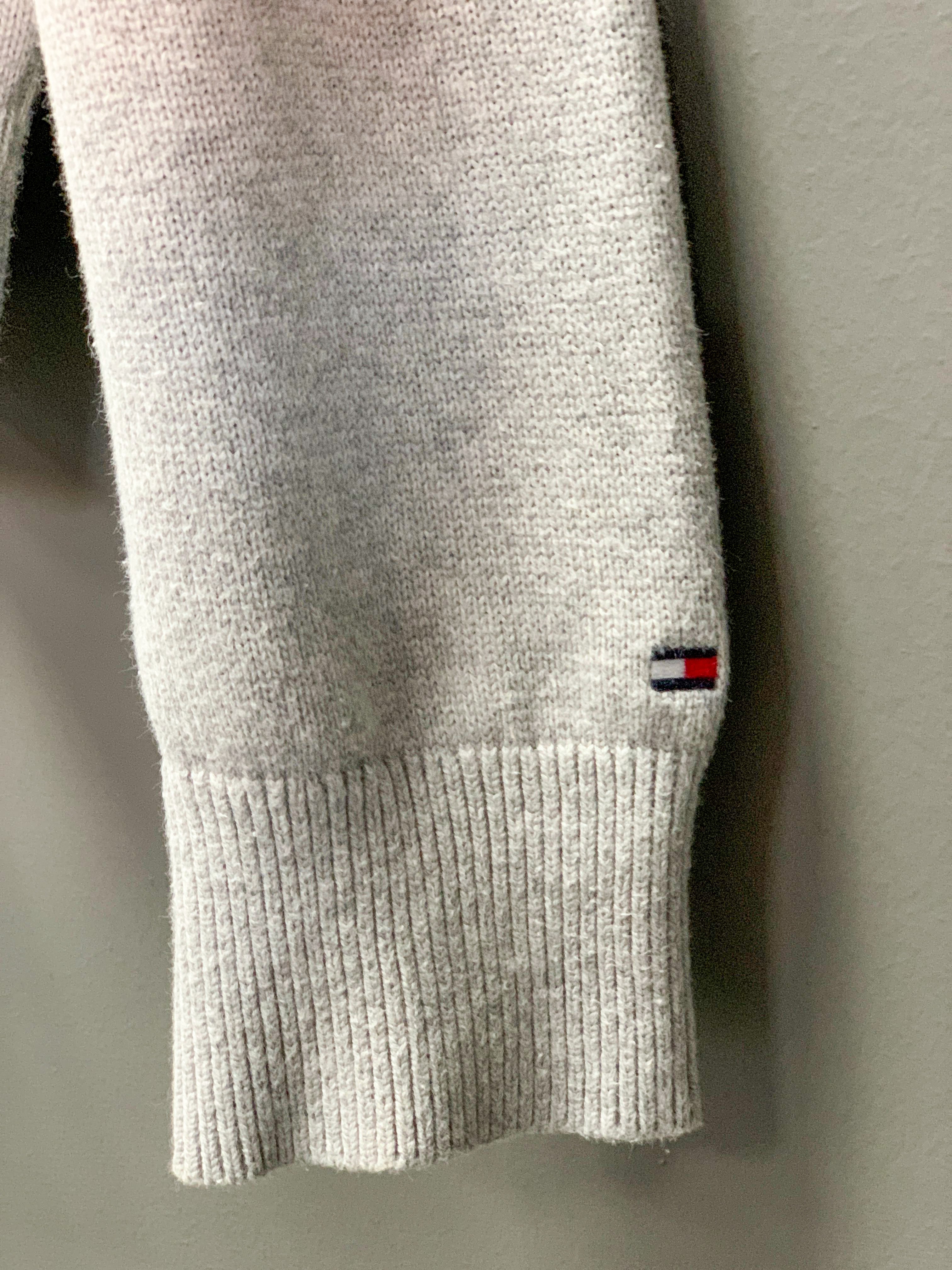 Tommy Hilfiger Full Zip Wrist Logo Sweater - Large