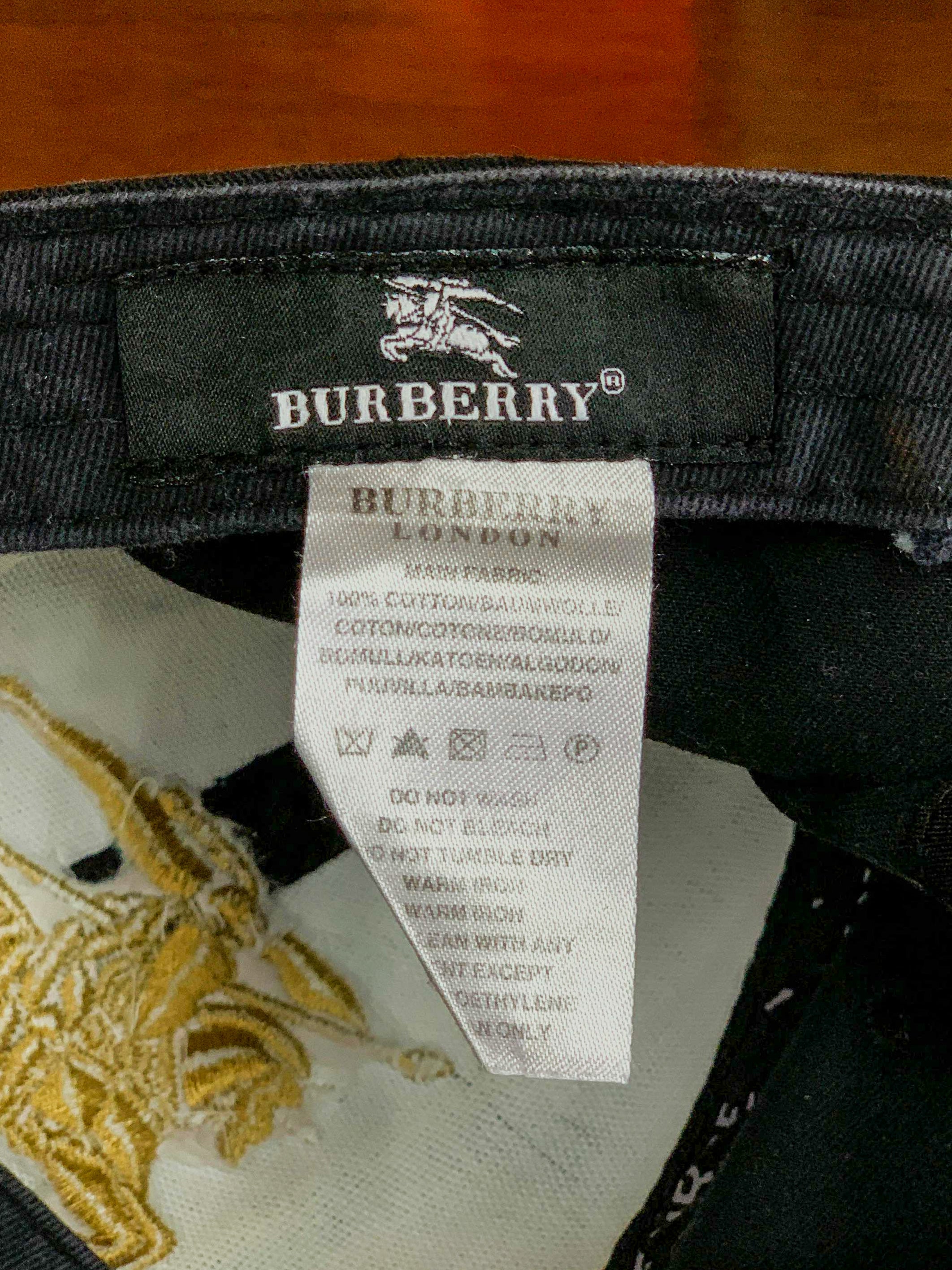 Burberry Embriodered Big Logo Cap