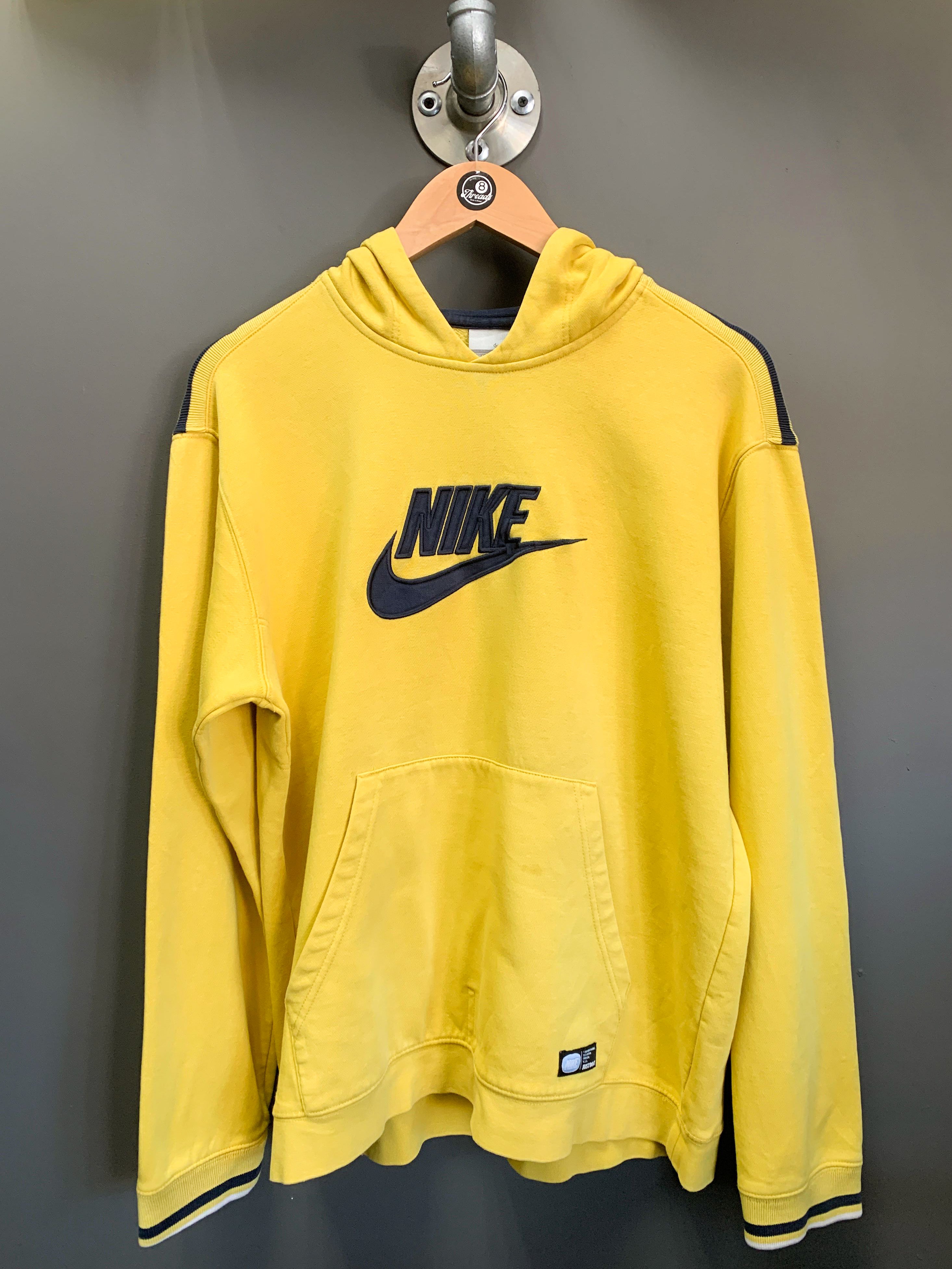 Nike Center Swoosh Hooodie - Medium